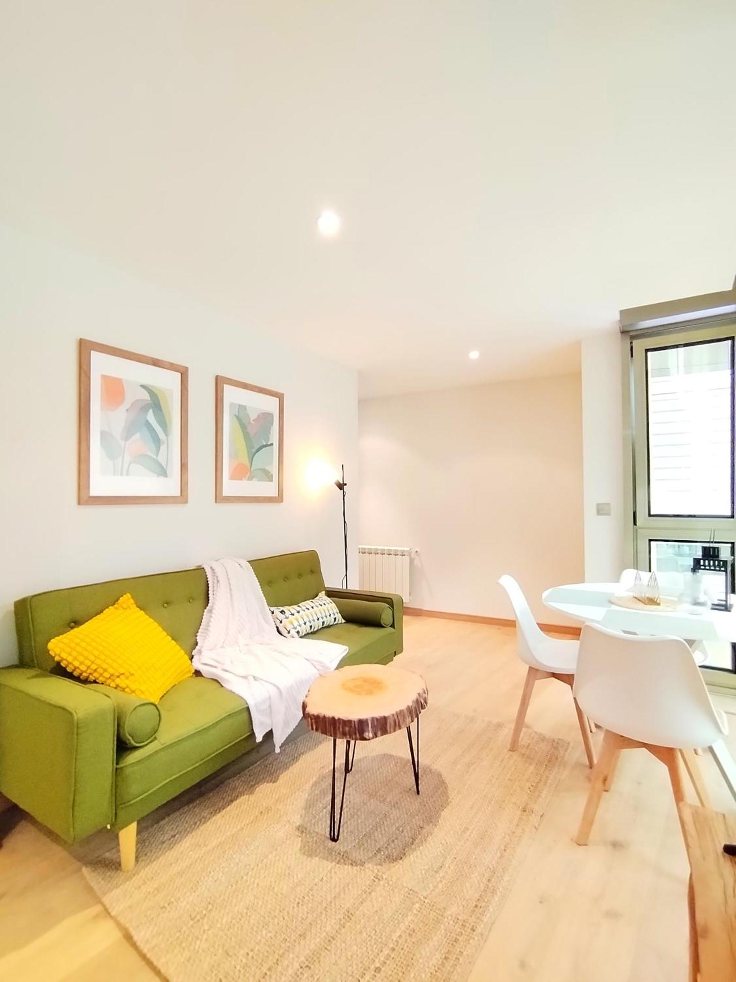 Apartamento Viveiro Centro Con Parking Exterior foto