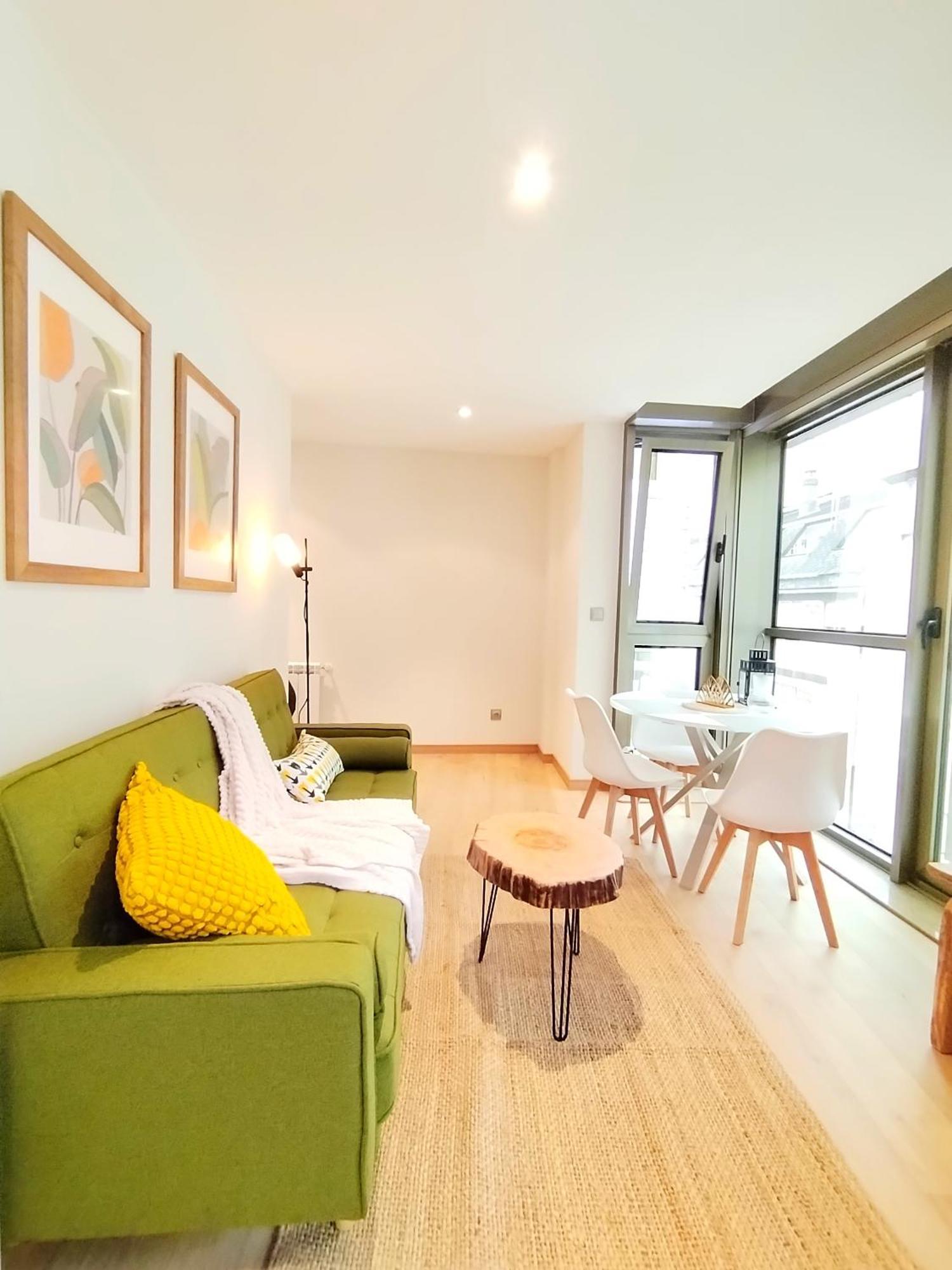 Apartamento Viveiro Centro Con Parking Exterior foto