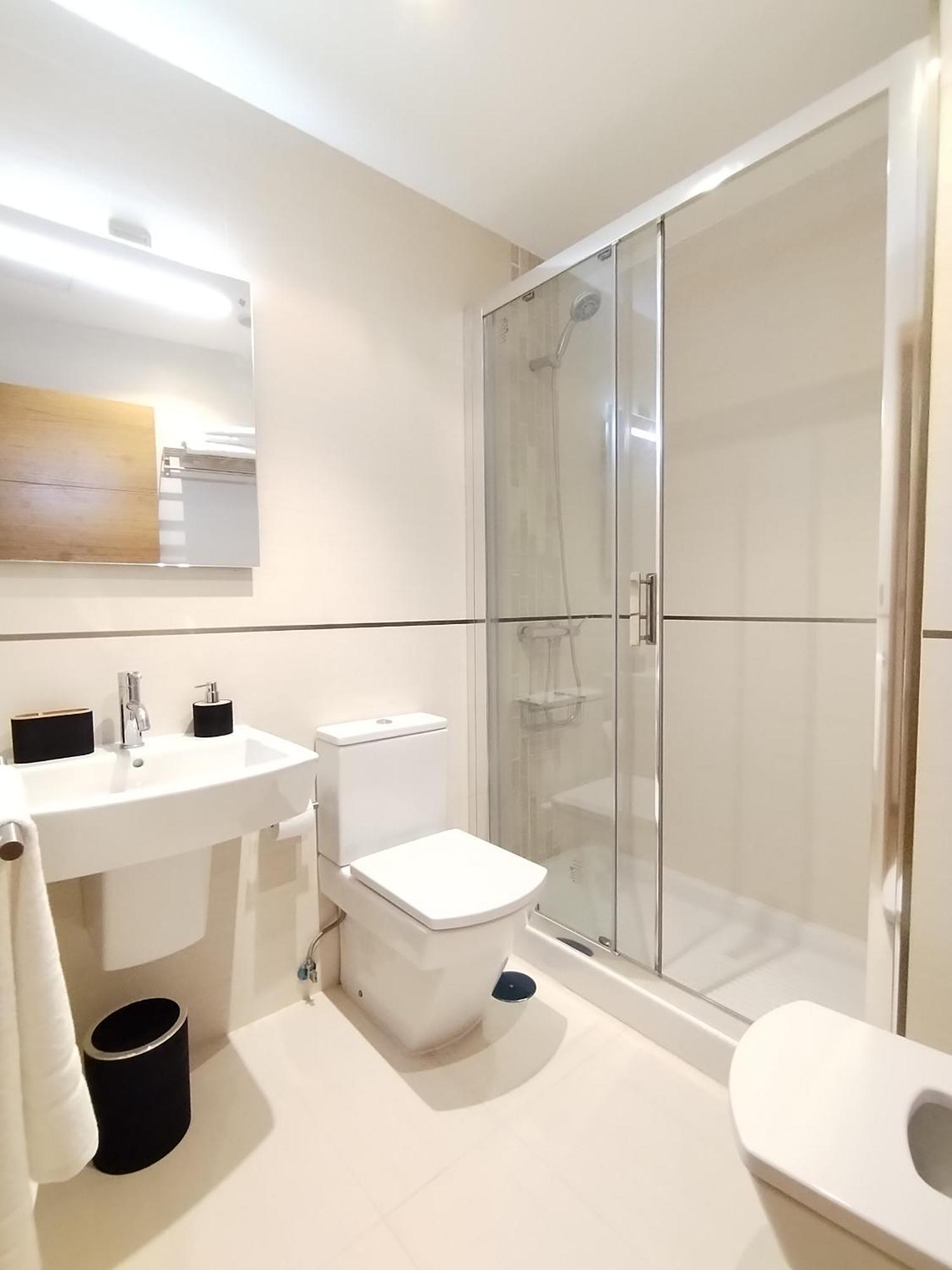 Apartamento Viveiro Centro Con Parking Exterior foto